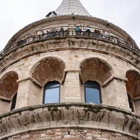 Historic 1 Bedroom Galata Apt-heart Of Kuledibi 2 Istambul
